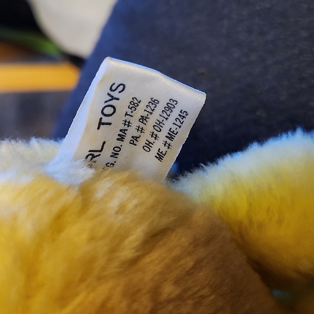 Stuffed bee - Picture 5 of 6